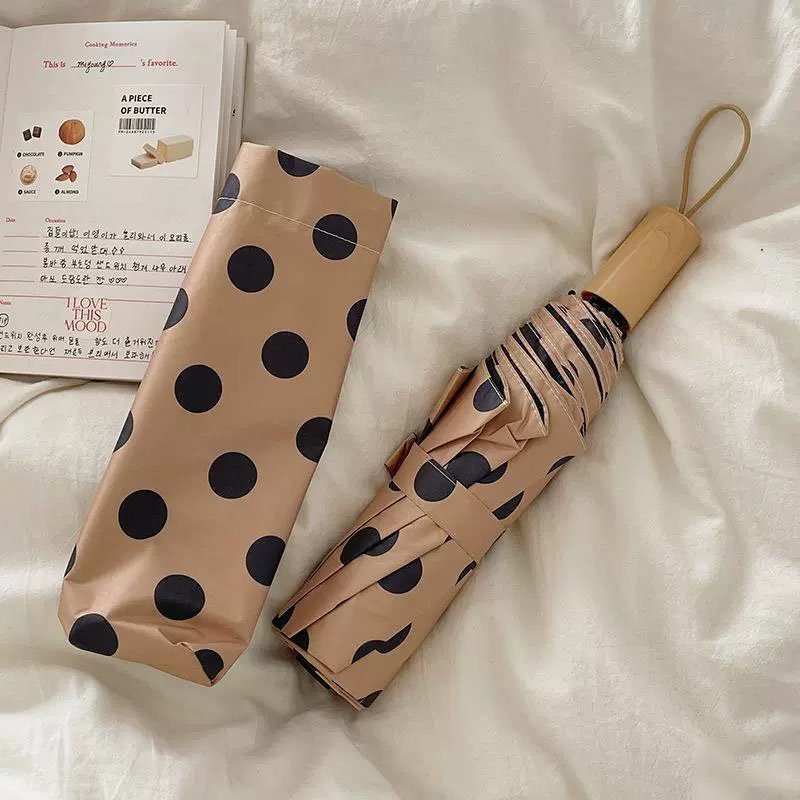 Nostalgic Polka Umbrella - Image 3