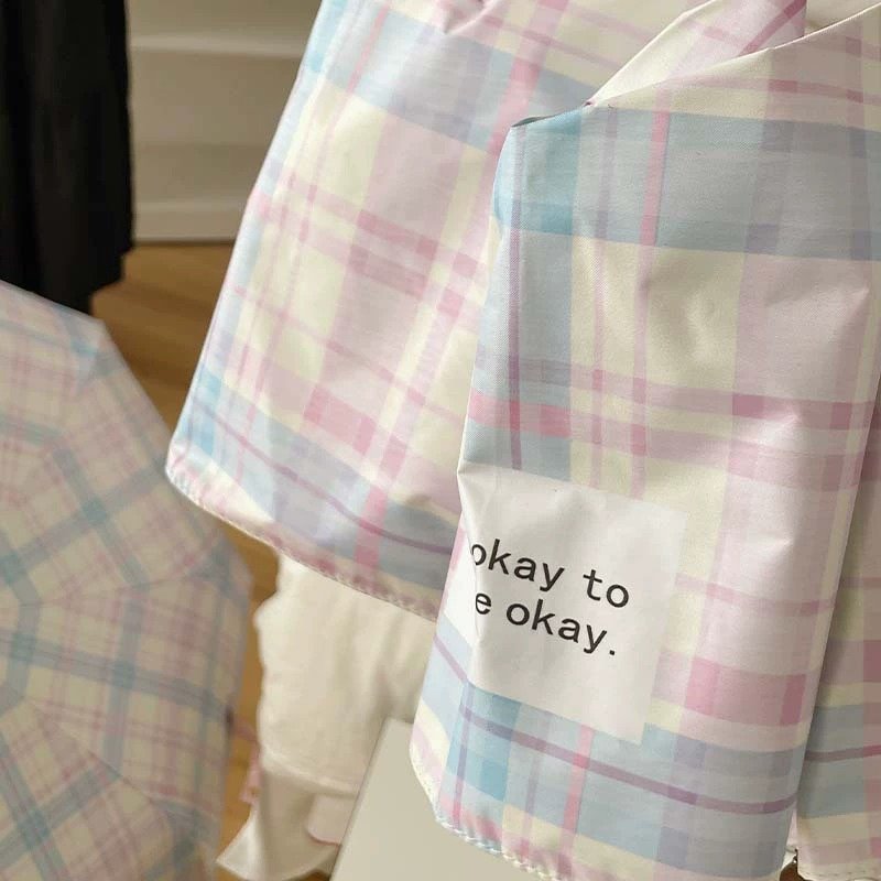 Lovely Plaid Pocket Umbrella - Image 2